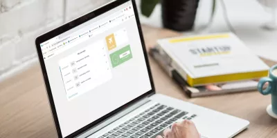 Interface de logiciel d'enregistrement du temps pour une gestion optimisée des horaires de travail